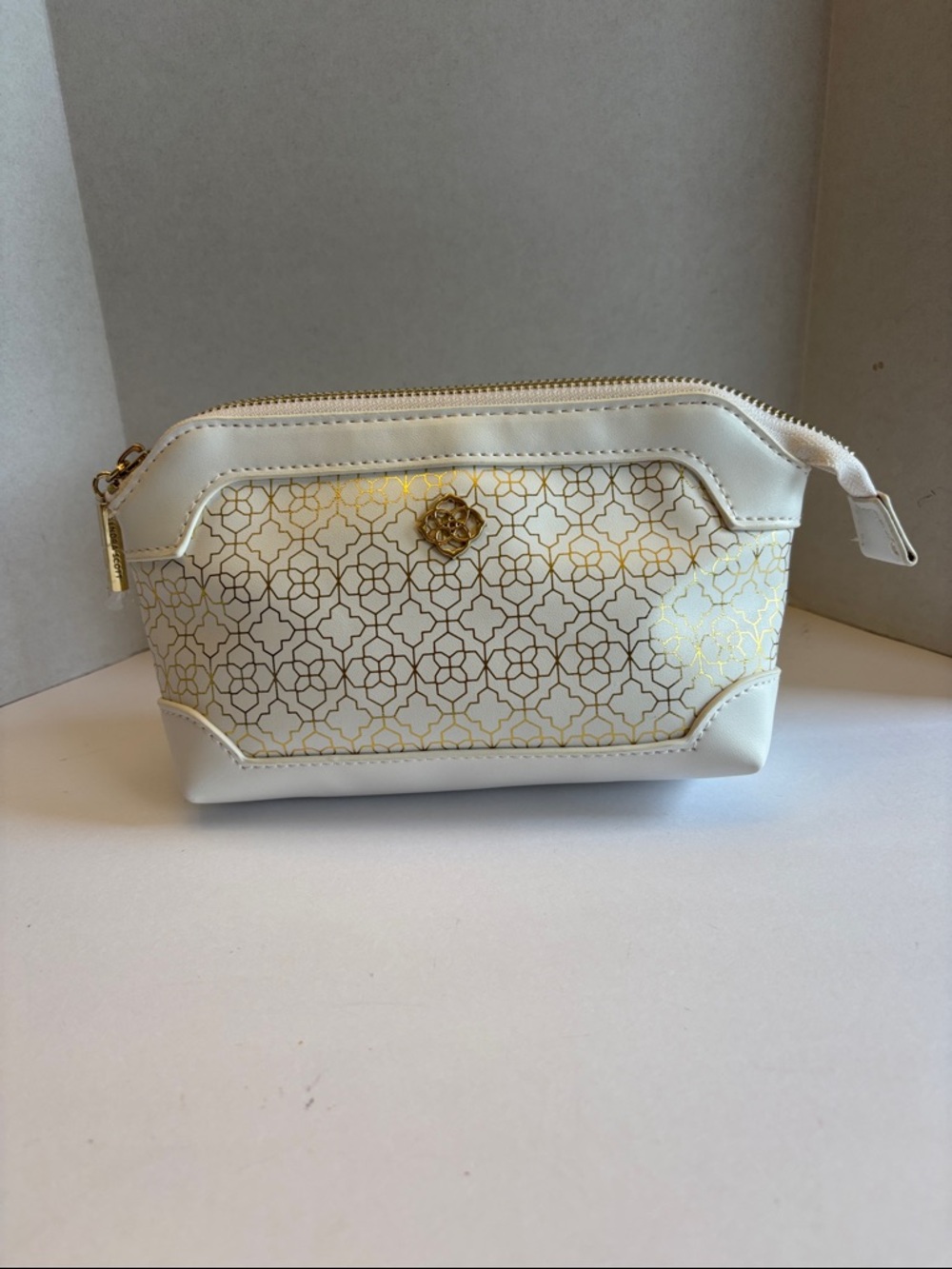 Kendra Scott White & Gold Cosmetic Pouch
